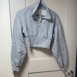 ALO Yoga Light Gray Cropped Quarter-Zip Sweatshirt